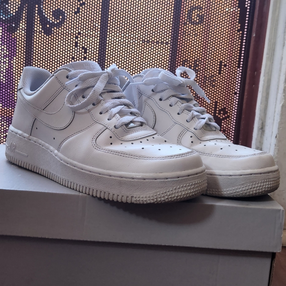 Nike Air Force 1